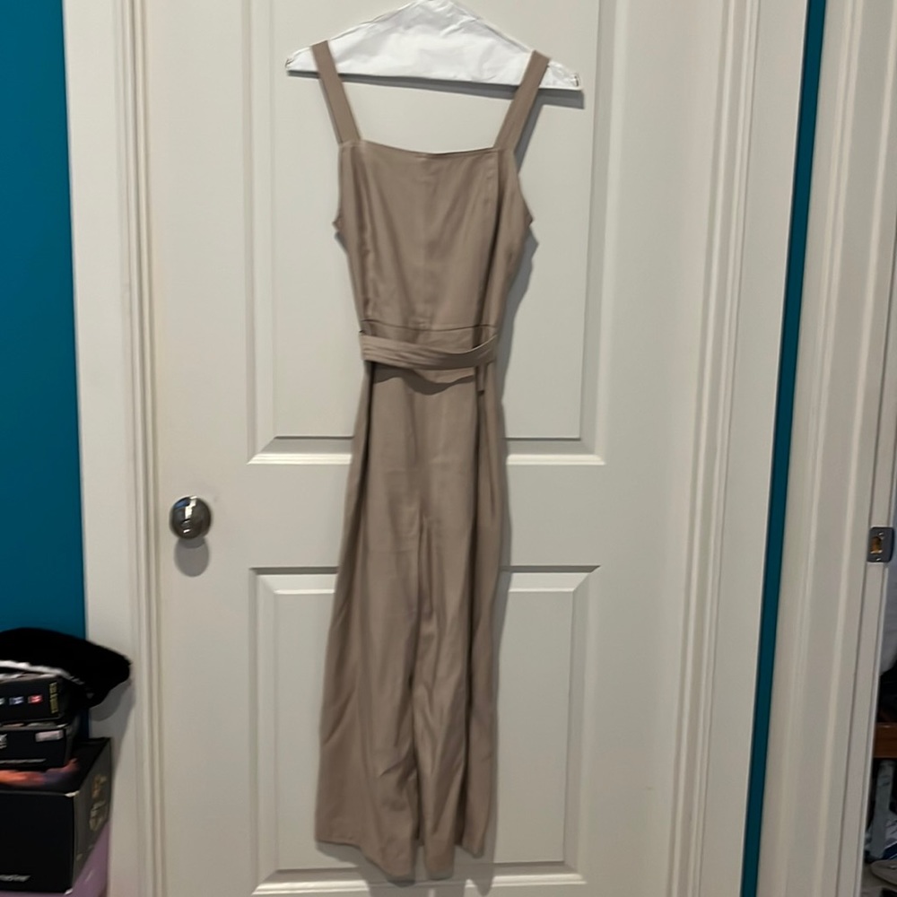 EUC- Just One Answer Tan jumpsuit- great for work or out, Sz M